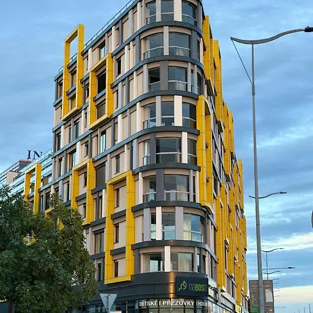 Theo Harfa - Prague, O2 Arena & O2 Universum Apartamento Praga