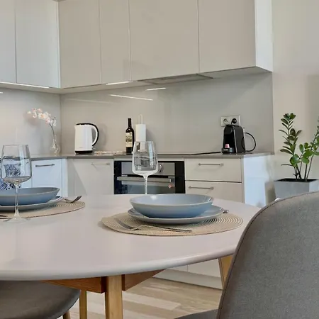 Theo Harfa - Prague, O2 Arena & O2 Universum Apartamento *